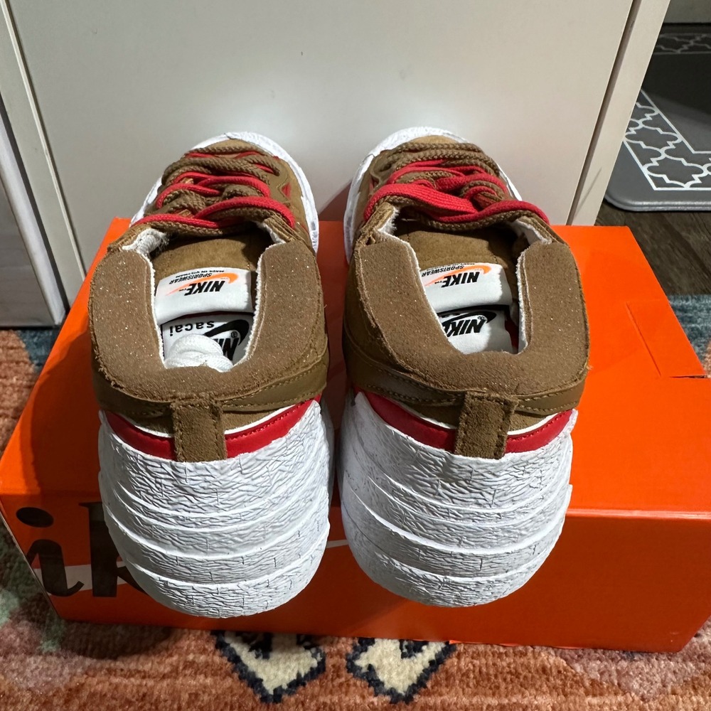 Nike Blazer Low/Sacai LT British Tan/University Red Men's‎ 6.5 Women's 8 - Picture 4 of 8